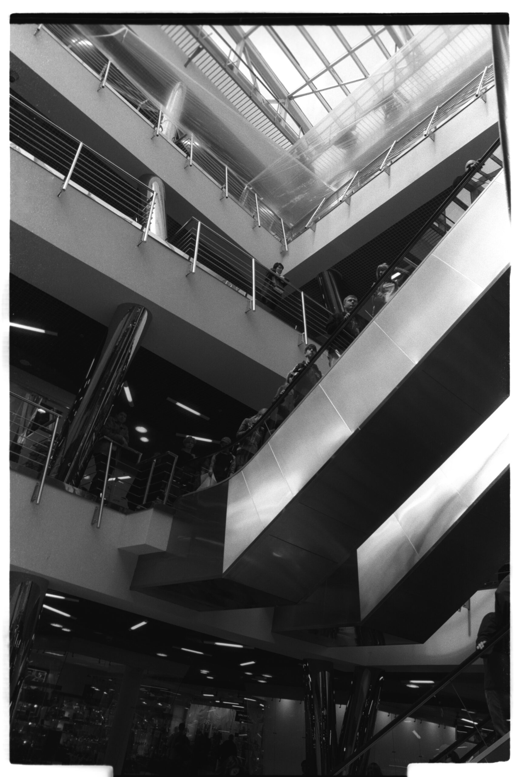 Varshavskii Shopping Center, Moscow — Photographed by William C. Brumfield, May 15, 2005