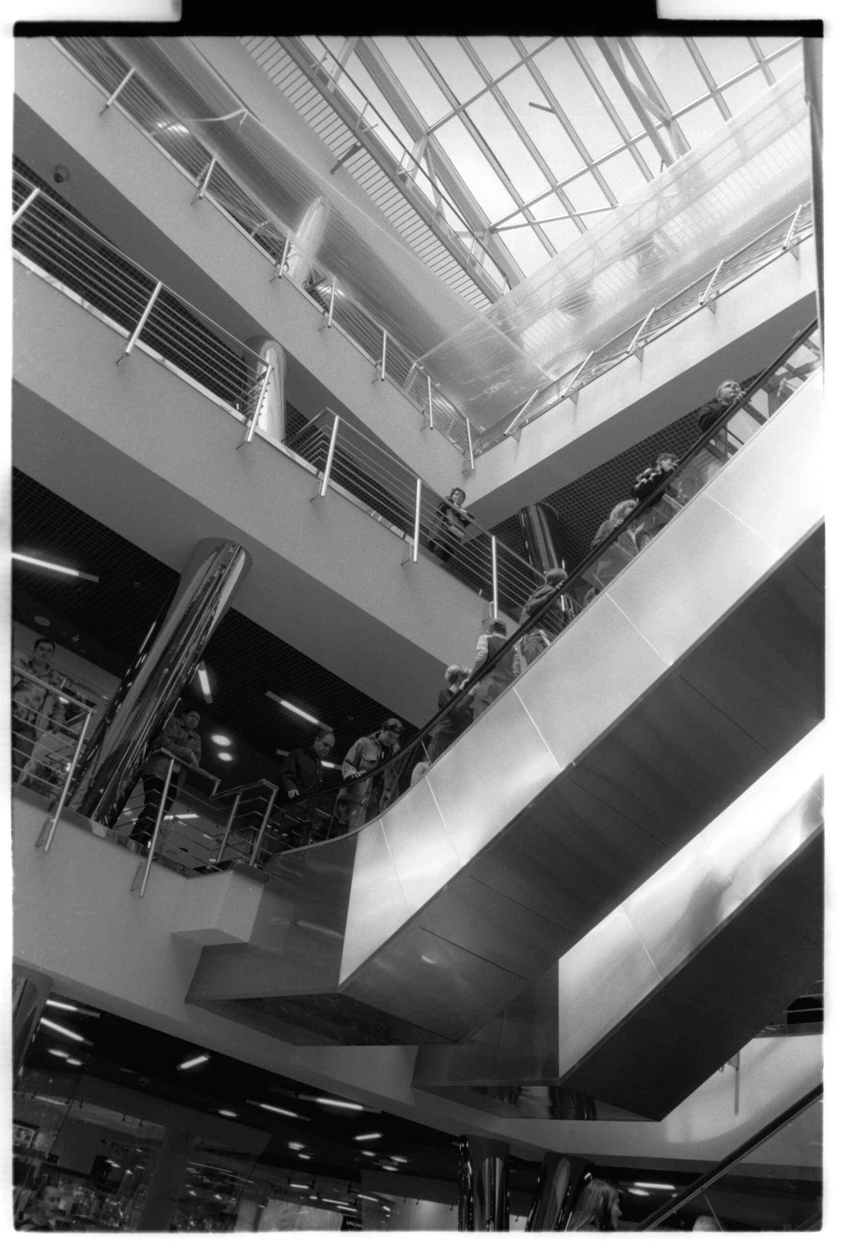 Varshavskii Shopping Center, Moscow — Photographed by William C. Brumfield, May 15, 2005