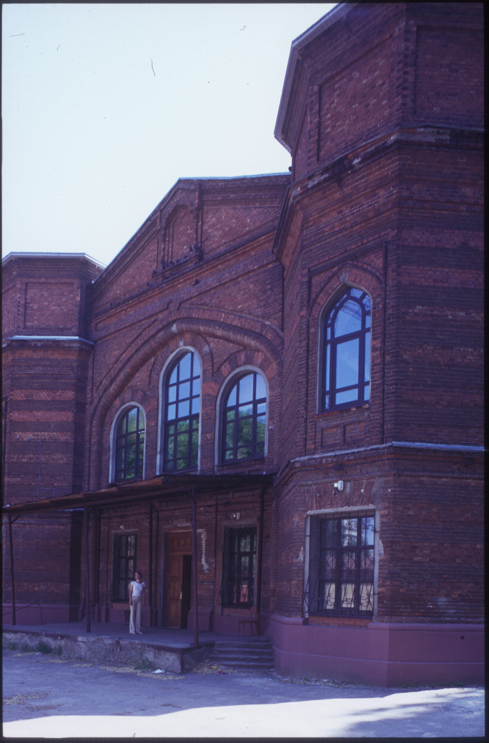 Voronezh Synagogue, side elevation after restoration. Photograph by William C. Brumfield.